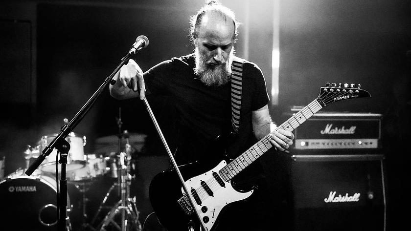 Aidan Baker (ca/de), Halma