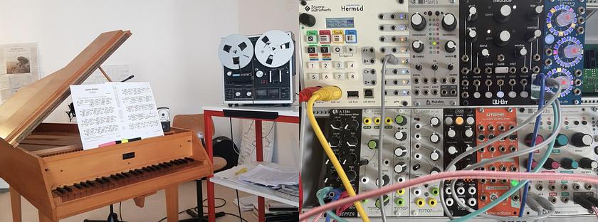 PIANO PHASE / ONE CHORD PER HOUR